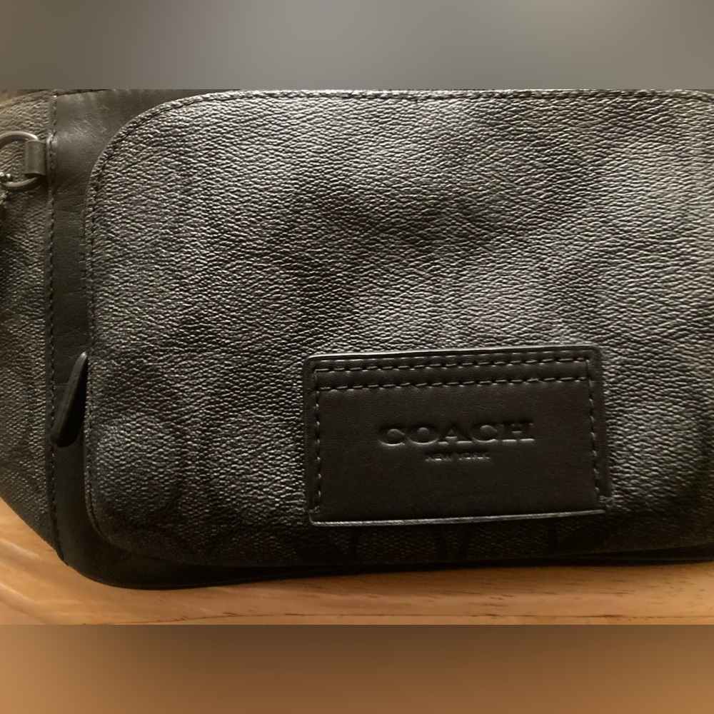 Coach Track Belt Bag In Signature Canvas - Picture 9 of 11